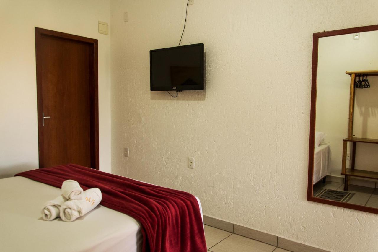 Morada Do Gabriel Hotel Guarda do Embaú Buitenkant foto