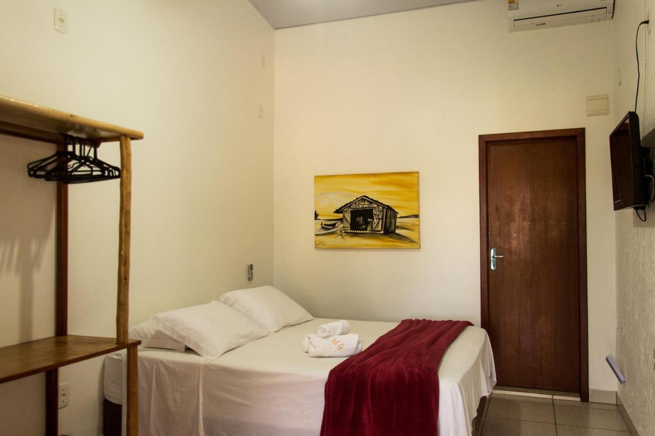 Morada Do Gabriel Hotel Guarda do Embaú Buitenkant foto